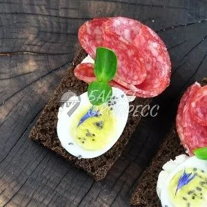 Тапас Саляронни